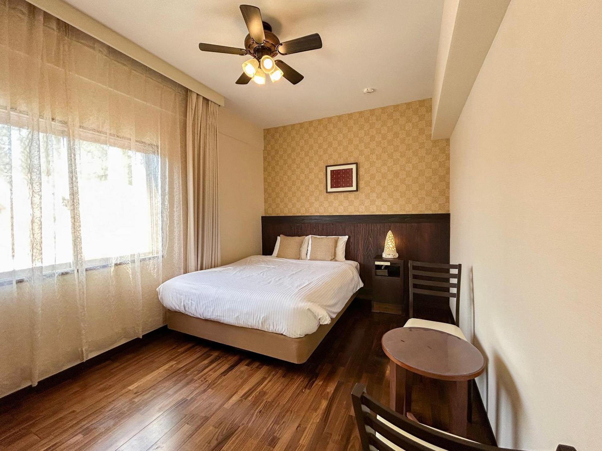 Pension Sunset Beach Накідзин Екстер'єр фото